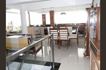 Apartamento à venda com 3 quartos, 150m² em Vila Sao Paulo, São Paulo
