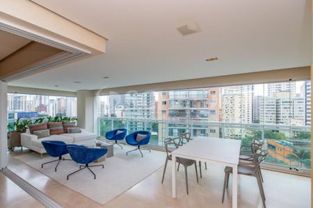 Apartamento à venda com 3 quartos, 158m² em Vila Nova Conceição, São Paulo