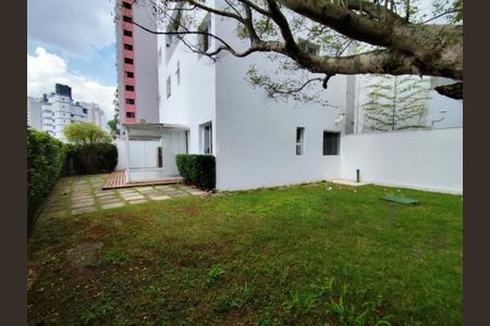 Apartamento à venda com 217m², 2 quartos e 2 vagas