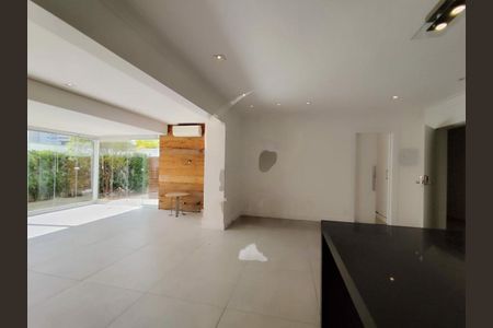 Apartamento à venda com 217m², 2 quartos e 2 vagas