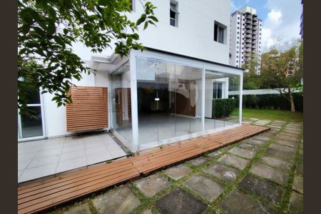 Apartamento à venda com 217m², 2 quartos e 2 vagas