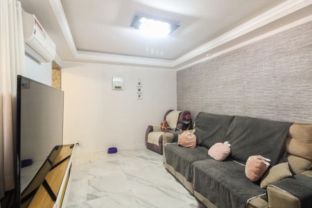 Casa à venda com 149m², 4 quartos e 2 vagas Casa à venda com 149m², 4 quartos e 2 vagasSala