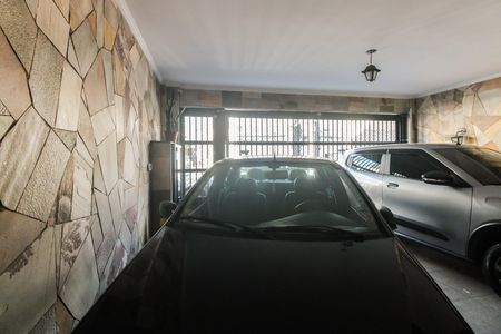 Casa à venda com 149m², 4 quartos e 2 vagas Casa à venda com 149m², 4 quartos e 2 vagasGaragem