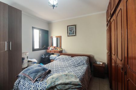 Casa à venda com 149m², 4 quartos e 2 vagas Casa à venda com 149m², 4 quartos e 2 vagasCasa 2 - Quarto
