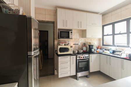 Casa à venda com 149m², 4 quartos e 2 vagas Casa à venda com 149m², 4 quartos e 2 vagasCasa 2 - Cozinha