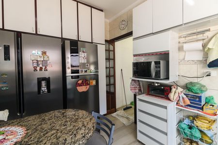 Casa à venda com 149m², 4 quartos e 2 vagas Casa à venda com 149m², 4 quartos e 2 vagasCozinha
