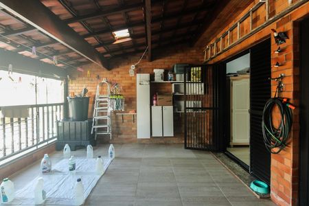 Casa à venda com 149m², 4 quartos e 2 vagas Casa à venda com 149m², 4 quartos e 2 vagasVaranda Quarto 1 e Quarto 2