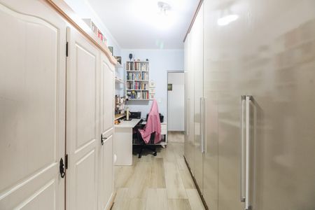 Casa à venda com 149m², 4 quartos e 2 vagas Casa à venda com 149m², 4 quartos e 2 vagasQuarto 1