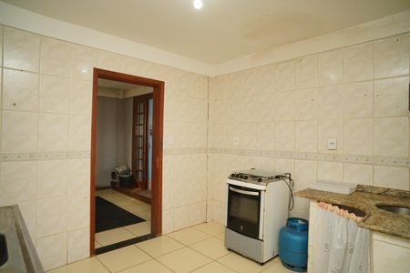 Casa para alugar com 60m², 2 quartos e 2 vagas Casa para alugar com 60m², 2 quartos e 2 vagasCozinha