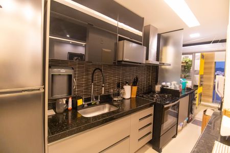 Apartamento à venda com 104m², 1 quarto e 1 vaga Apartamento à venda com 104m², 1 quarto e 1 vagaCozinha e Área de Serviço