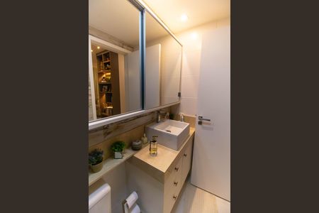 Apartamento à venda com 104m², 1 quarto e 1 vaga Apartamento à venda com 104m², 1 quarto e 1 vagaBanheiro da Suíte