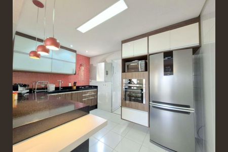 Apartamento à venda com 115m², 3 quartos e 2 vagas