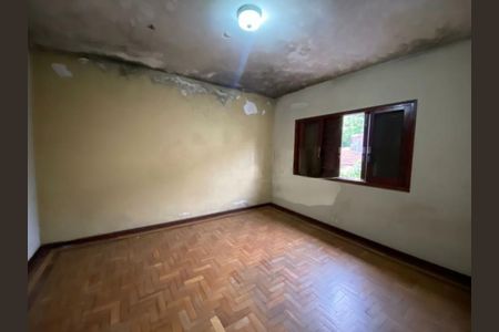 Casa à venda com 3 quartos, 180m² em Interlagos, São Paulo