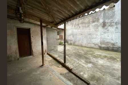 Casa à venda com 180m², 3 quartos e 4 vagas