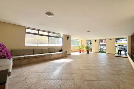Apartamento para alugar com 61m², 2 quartos e sem vagaHall social