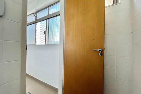 Apartamento para alugar com 61m², 2 quartos e sem vagaBanheiro de serviço