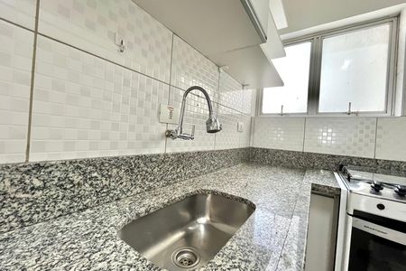 Apartamento para alugar com 61m², 2 quartos e sem vagaCozinha