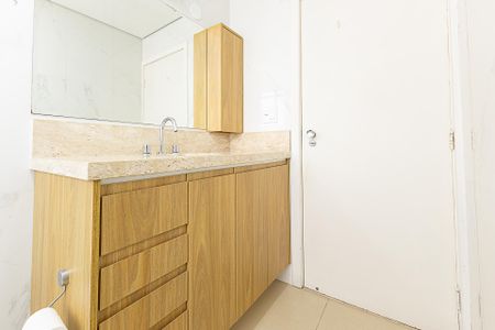 Apartamento à venda com 100m², 3 quartos e 1 vaga Apartamento à venda com 100m², 3 quartos e 1 vagaBanheiro da Suíte