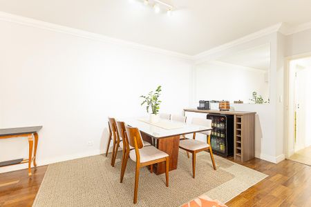 Apartamento à venda com 100m², 3 quartos e 1 vaga Apartamento à venda com 100m², 3 quartos e 1 vagaSala