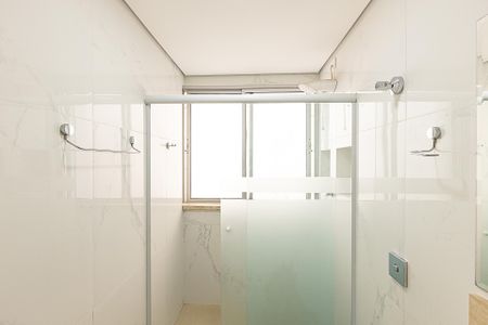 Apartamento à venda com 100m², 3 quartos e 1 vaga Apartamento à venda com 100m², 3 quartos e 1 vagaBanheiro da Suíte