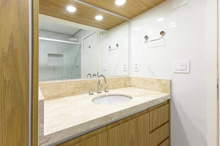 Apartamento à venda com 100m², 3 quartos e 1 vaga Apartamento à venda com 100m², 3 quartos e 1 vagaBanheiro Social