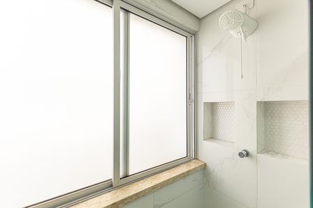 Apartamento à venda com 100m², 3 quartos e 1 vaga Apartamento à venda com 100m², 3 quartos e 1 vagaBanheiro da Suíte