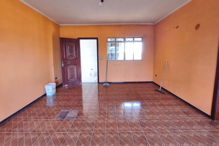 Casa para alugar com 135m², 3 quartos e 1 vaga Casa para alugar com 135m², 3 quartos e 1 vagaSala