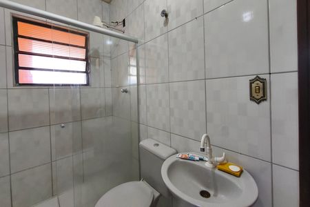 Casa para alugar com 135m², 3 quartos e 1 vaga Casa para alugar com 135m², 3 quartos e 1 vagaBanheiro Suíte