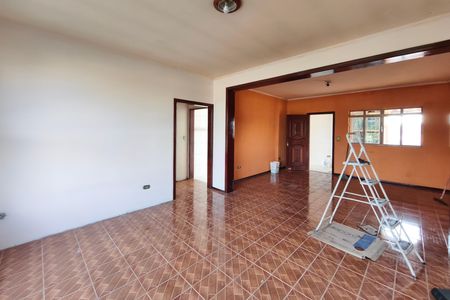 Casa para alugar com 135m², 3 quartos e 1 vaga Casa para alugar com 135m², 3 quartos e 1 vagaSala