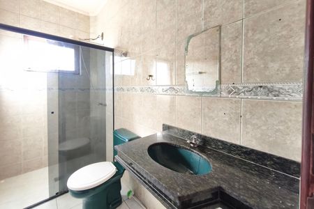Casa para alugar com 135m², 3 quartos e 1 vaga Casa para alugar com 135m², 3 quartos e 1 vagaBanheiro Social