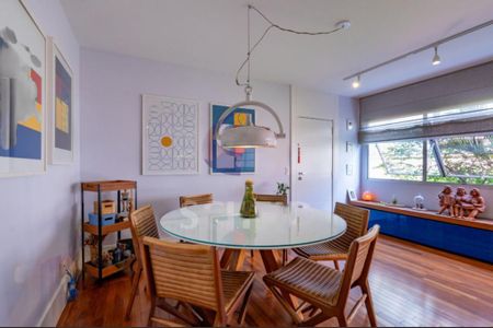 Apartamento à venda com 121m², 3 quartos e 2 vagas