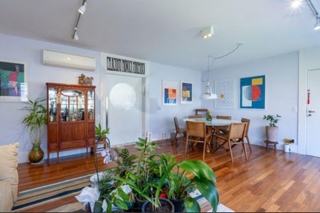 Apartamento à venda com 121m², 3 quartos e 2 vagas