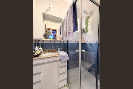Casa de condomínio à venda com 111m², 3 quartos e 3 vagasBanheiro Social
