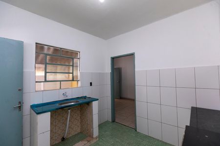 Casa para alugar com 150m², 1 quarto e 2 vagas Casa para alugar com 150m², 1 quarto e 2 vagasCOZINHA