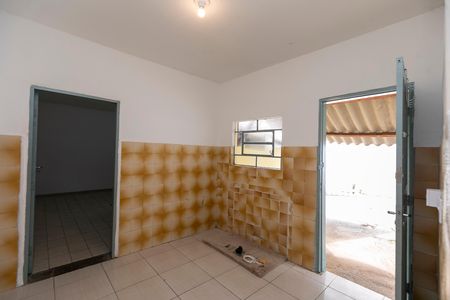 Casa para alugar com 150m², 1 quarto e 2 vagas Casa para alugar com 150m², 1 quarto e 2 vagasCOMODO DE ENTRADA