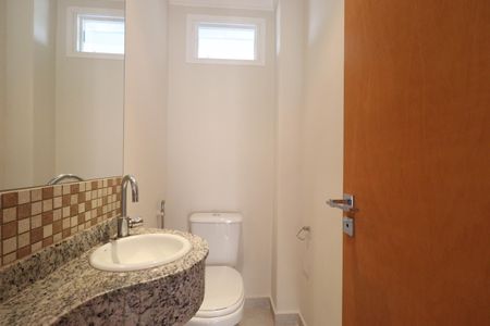 Apartamento para alugar com 174m², 3 quartos e 3 vagas Apartamento para alugar com 174m², 3 quartos e 3 vagasLavabo