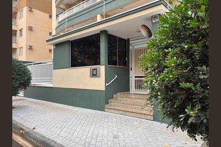 Apartamento para alugar com 174m², 3 quartos e 3 vagas Apartamento para alugar com 174m², 3 quartos e 3 vagasFachada