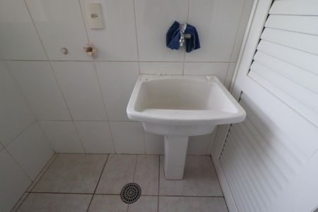 Apartamento para alugar com 174m², 3 quartos e 3 vagas Apartamento para alugar com 174m², 3 quartos e 3 vagasÁrea de Serviço