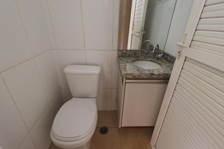 Apartamento para alugar com 174m², 3 quartos e 3 vagas Apartamento para alugar com 174m², 3 quartos e 3 vagasBanheiro