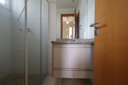 Apartamento para alugar com 174m², 3 quartos e 3 vagas Apartamento para alugar com 174m², 3 quartos e 3 vagasBanheiro da Suíte 1