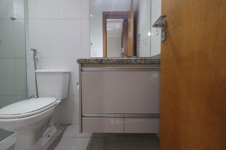 Apartamento para alugar com 174m², 3 quartos e 3 vagas Apartamento para alugar com 174m², 3 quartos e 3 vagasBanheiro da Suíte 2
