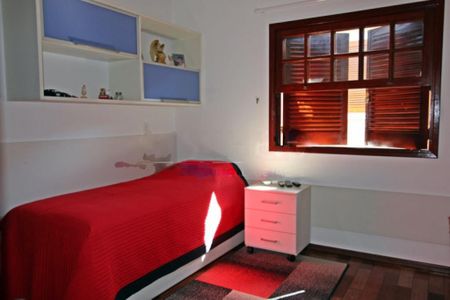 Casa à venda com 187m², 4 quartos e 3 vagas