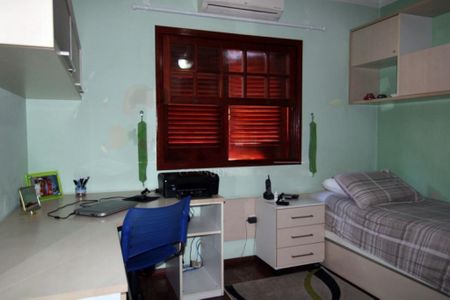 Casa à venda com 187m², 4 quartos e 3 vagas