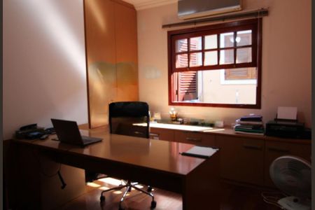 Casa à venda com 187m², 4 quartos e 3 vagas