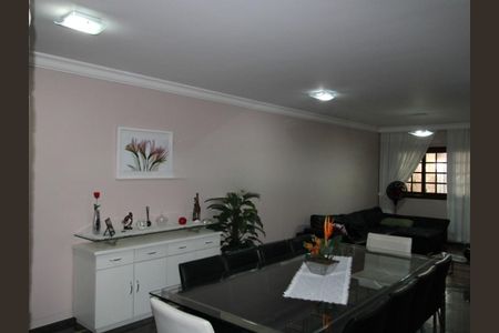 Casa à venda com 187m², 4 quartos e 3 vagas
