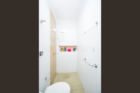 Casa à venda com 132m², 2 quartos e 2 vagasÁrea de Serviço - banheiro de serviço 