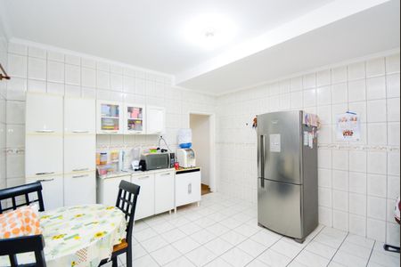 Casa à venda com 132m², 2 quartos e 2 vagasCozinha