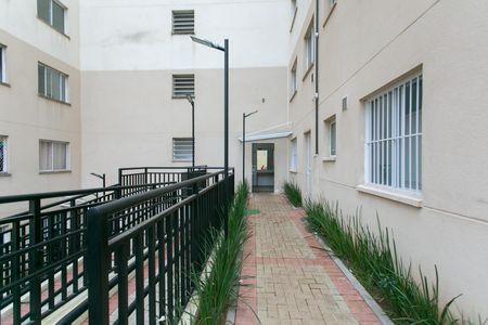 Apartamento para alugar com 44m², 2 quartos e sem vaga Apartamento para alugar com 44m², 2 quartos e sem vagaÁrea comum - Entrada do Bloco