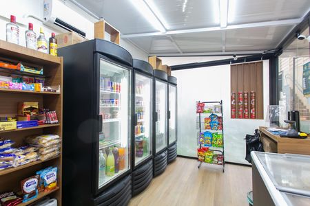 Apartamento para alugar com 44m², 2 quartos e sem vaga Apartamento para alugar com 44m², 2 quartos e sem vagaÁrea comum - Mercadinho