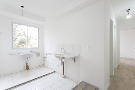 Apartamento para alugar com 44m², 2 quartos e sem vaga Apartamento para alugar com 44m², 2 quartos e sem vagaCozinha / Área de Serviço
